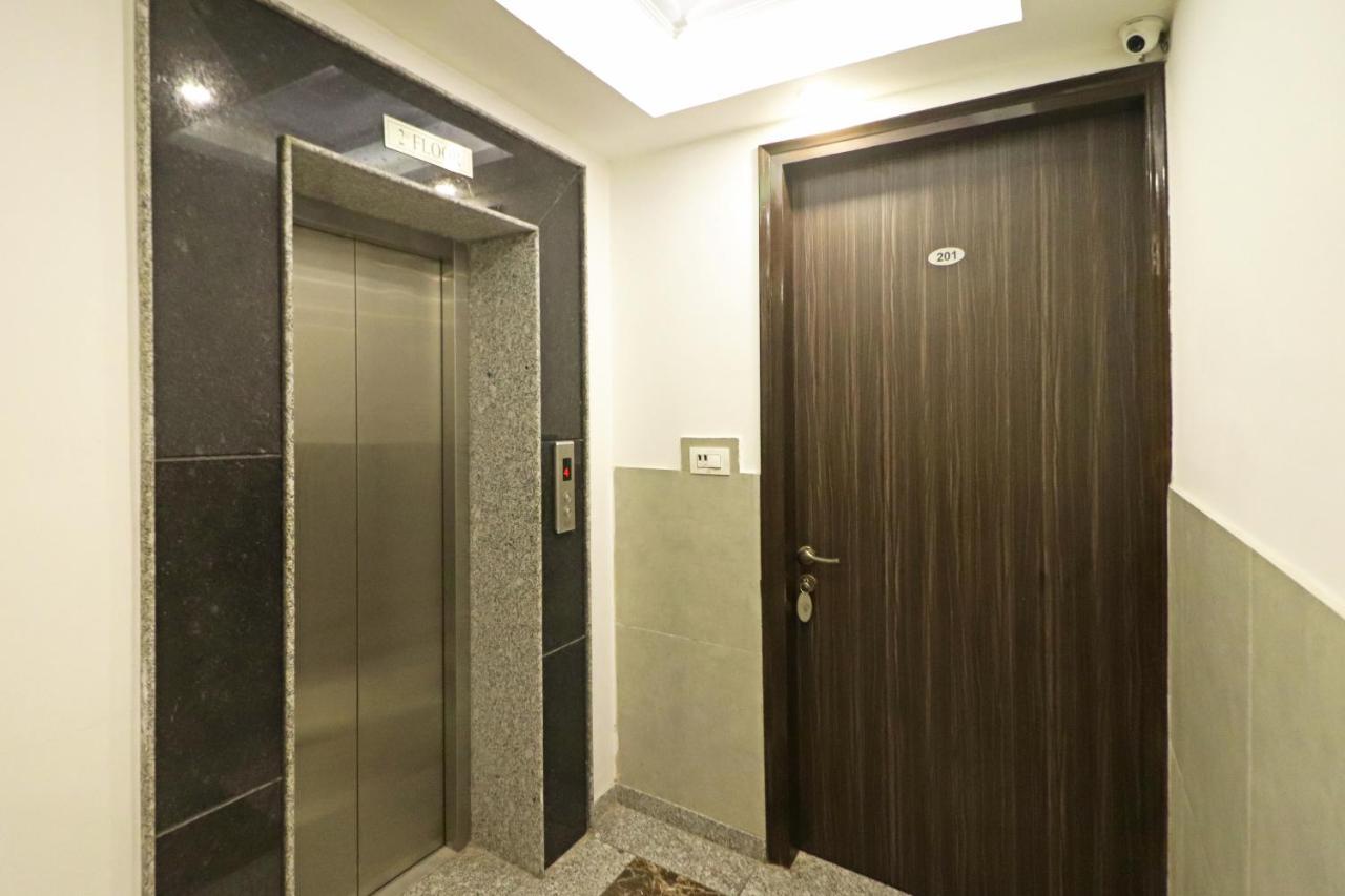 Hotel Almora Near Delhi Airport ニューデリー エクステリア 写真